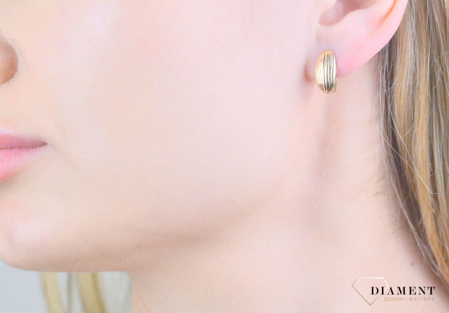 Kolczyki złote grawerowane próba 375, KL 7392 375.jpg